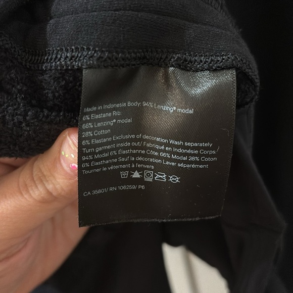 Lululemon Bound to Bliss Pullover - Picture 5 of 10